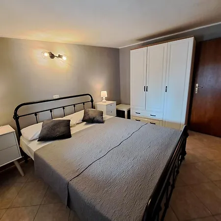 With Parking Space Fiorini, Novigrad - 6926 Brtonigla