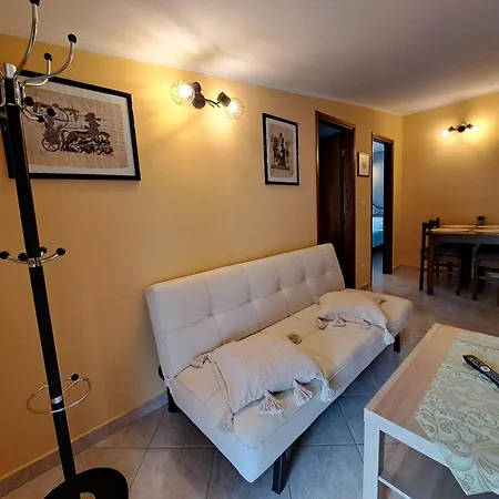 Apartment With Parking Space Fiorini, Novigrad - 6926 Brtonigla