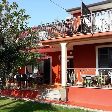 With A Parking Space Fiorini, Novigrad - 6926 Apartment *