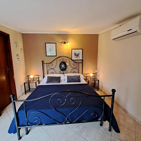 With A Parking Space Fiorini, Novigrad - 6926 Apartment Brtonigla